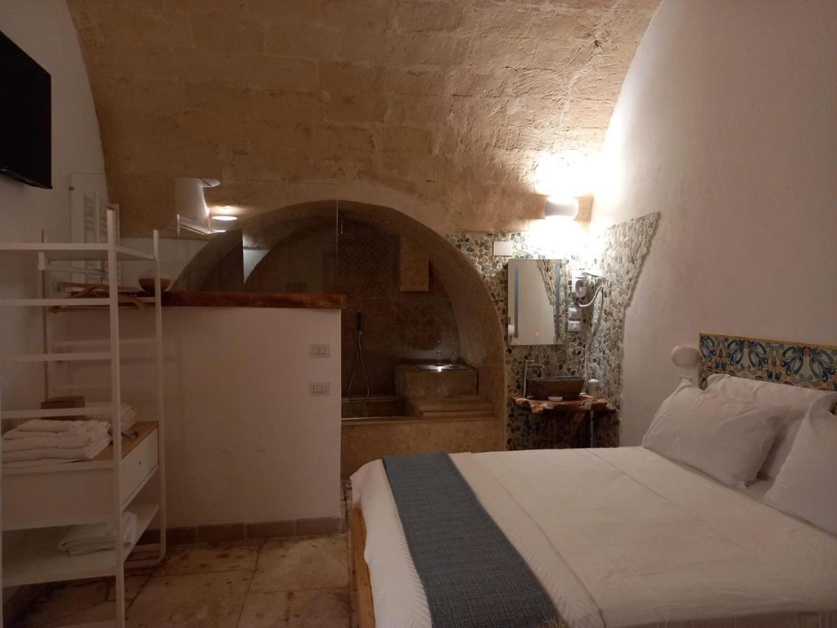 Bed and Breakfast Dioniso Bed & Wellness à Tarente Extérieur photo