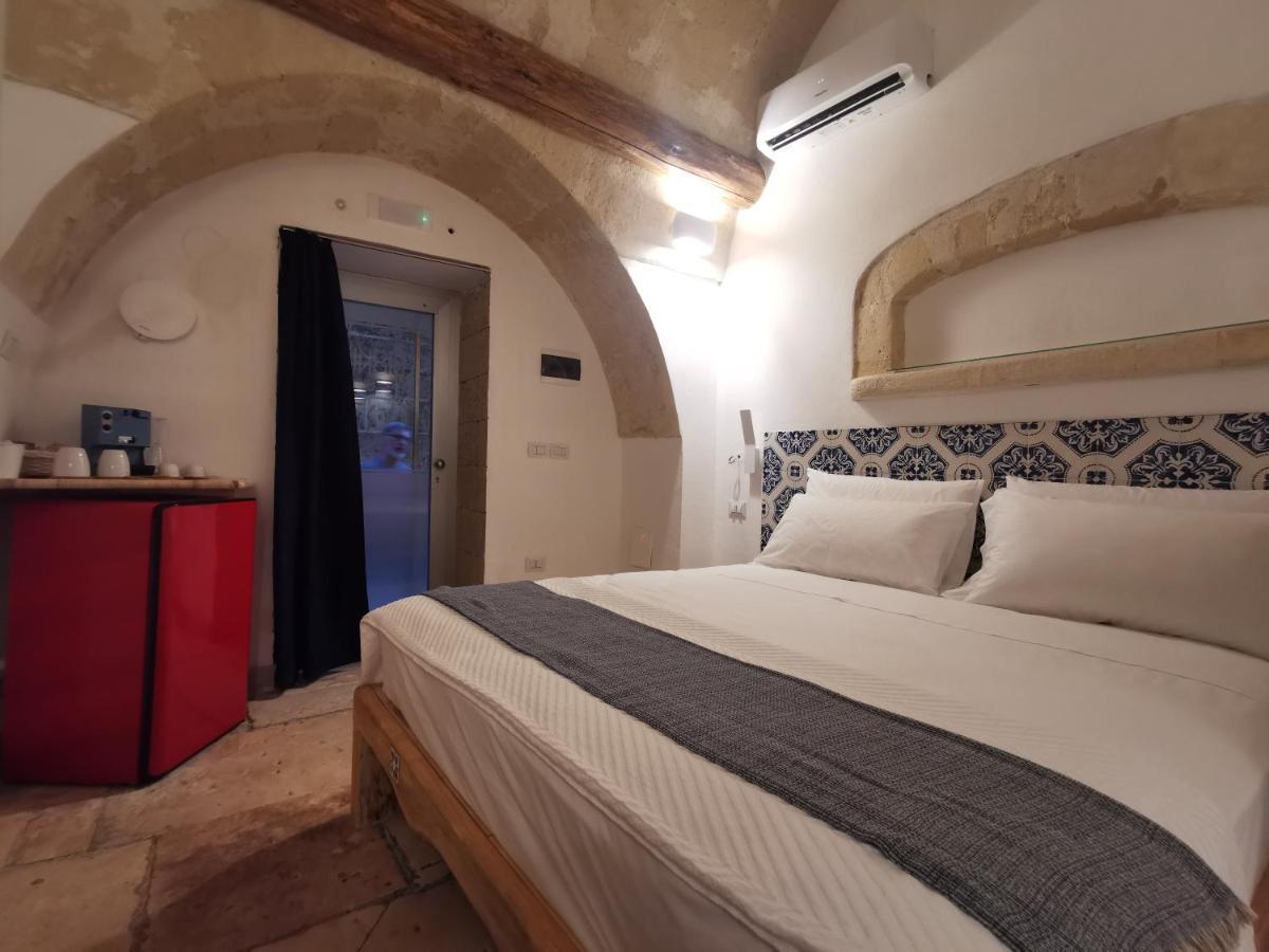 Bed and Breakfast Dioniso Bed & Wellness à Tarente Extérieur photo